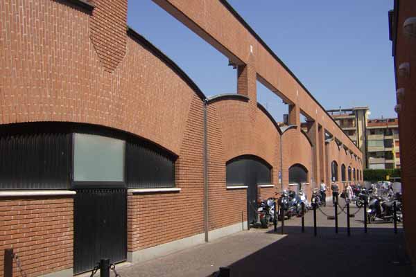 Mario Botta, Centro commerciale le Torri, Firenze. Italia - Immagine © vitruvio.ch