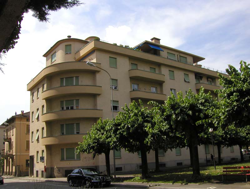 Casa d'appartamenti